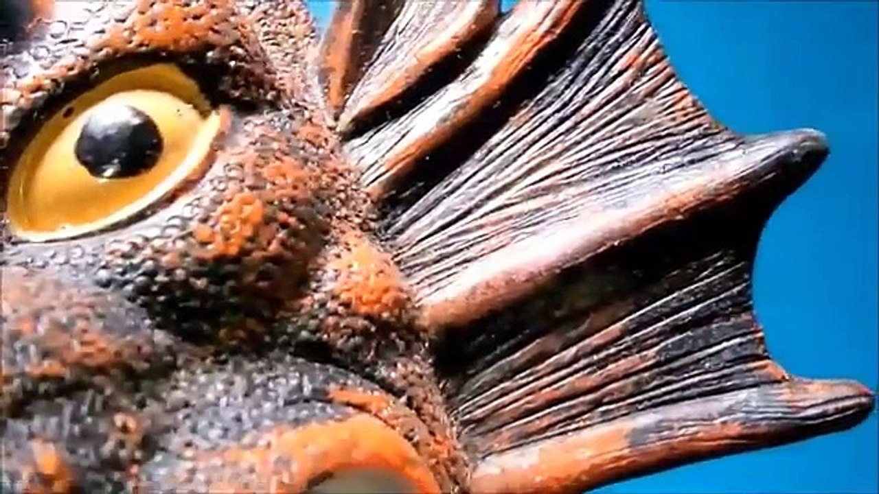 Giant Dragon vs Godzilla Toy. Video For Kids