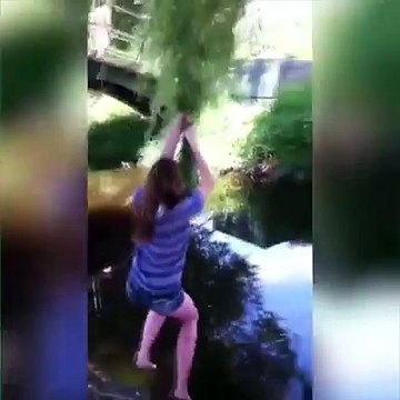 Sakar ve bir o kadarda aptal kızlar