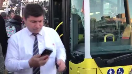 Metrobüs Yolunda Kaza: 1 Yaralı