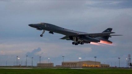 EE.UU. sobrevuela con bombarderos Corea del Norte en la última muestra de fuerza