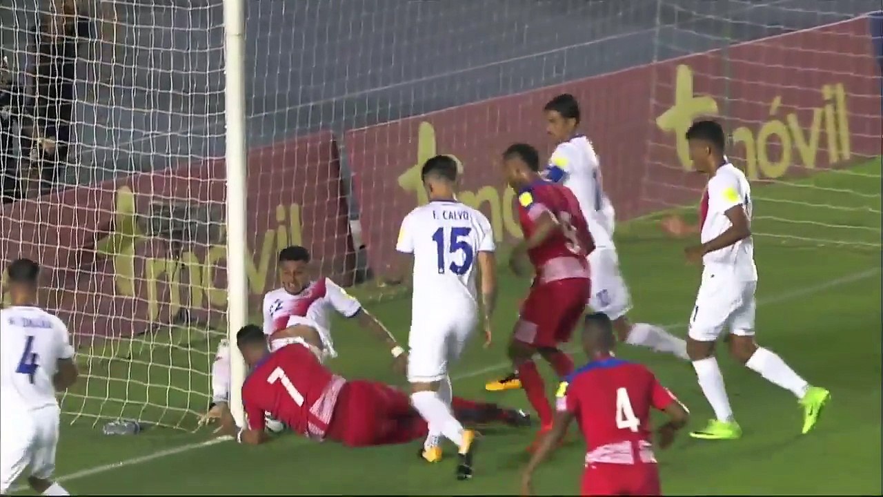 Le but (qui n'est pas rentré) du Panama face au Costa Rica