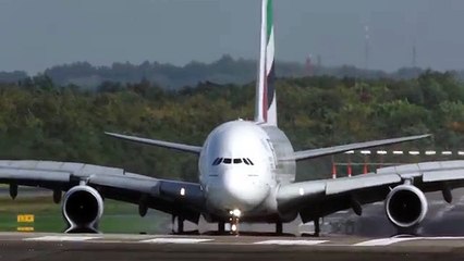 Atterrissage mouvementé dun Airbus A380 en pleine tempête
