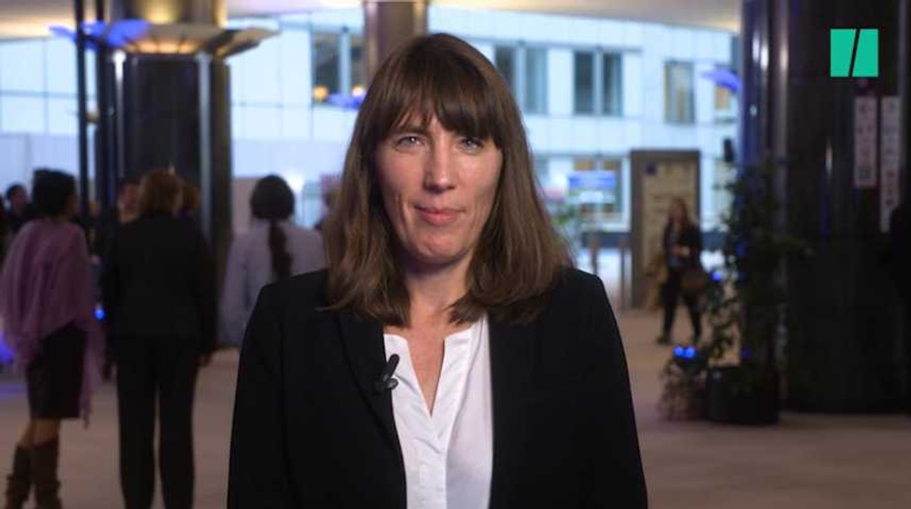 "Mobilisons-nous toutes et tous pour que les filles d'aujourd'hui deviennent des femmes libres et accomplies"