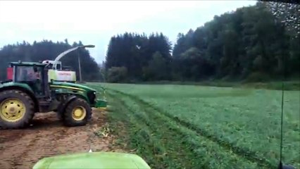 Des agriculteurs ont eu une petite surprise pendant leur récolte !