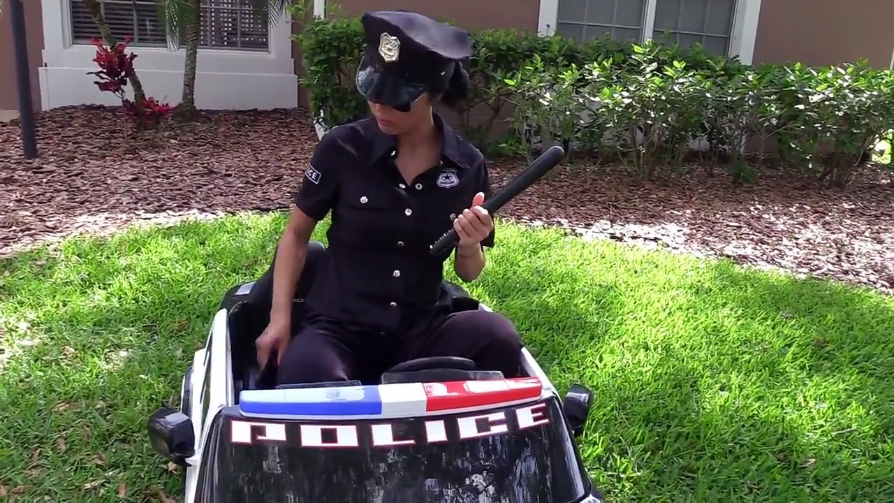 المجمدة إلسا طفل المرآب بيع ث / الملكة الشر، إلسا، الثلج الأبيض، ماكدونالدز