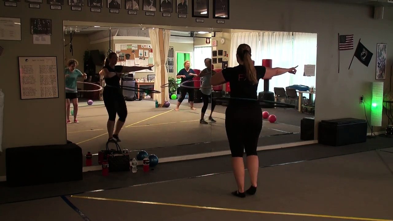 Cori Magnotta - How To lose Belly Fat with A Hula Hoop