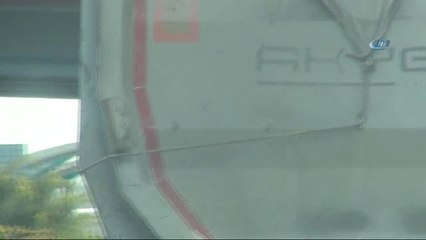 Kum Yüklü Hafriyat Kamyonun Tehlikeli Yolculuğu Kamerada