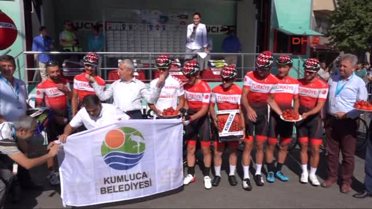 Cumhurbaşkanlığı Bisiklet Turu'nun 'Kumluca-Fethiye' Etabı Başladı