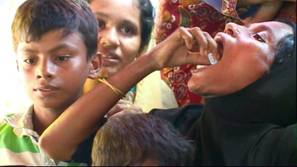 Anti-cholera vaccination under way for Rohingya refugees in Bangladesh
