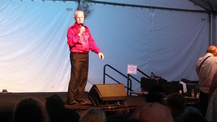 Chris Drummond sings 'For The Good Times' Elvis Week 2017