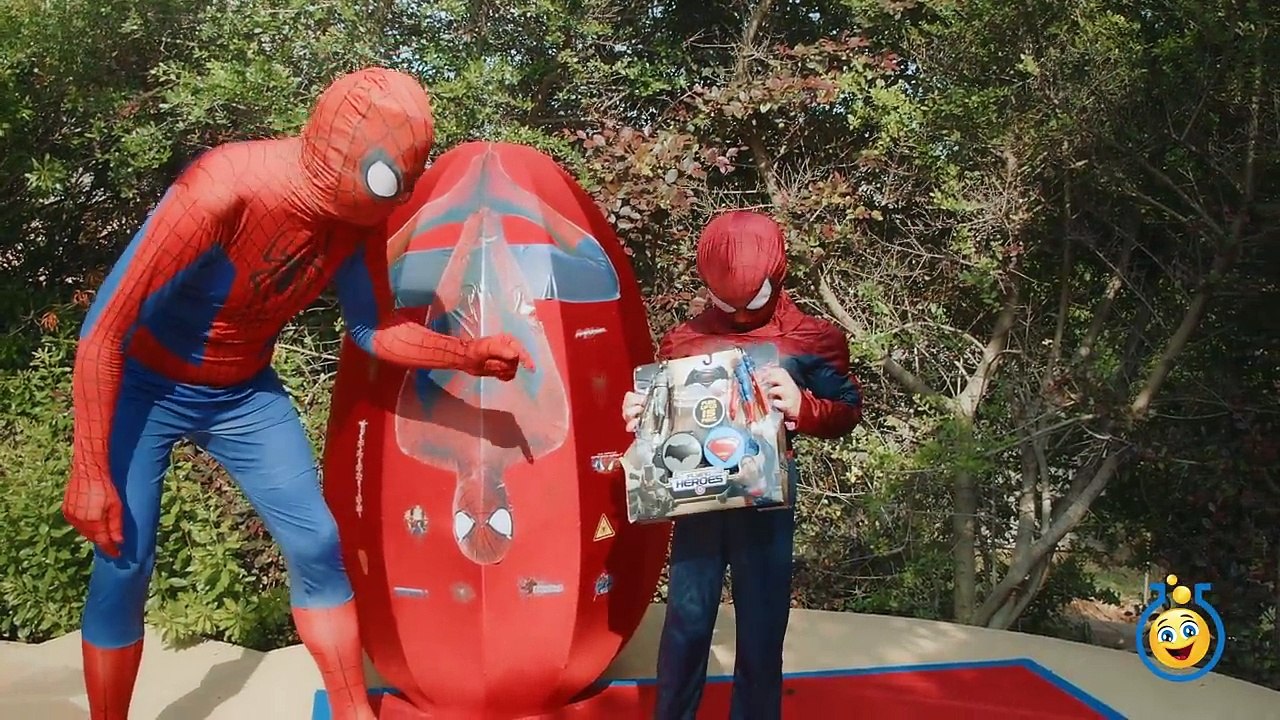 GIANT SPIDERMAN EGG SURPRISE TOYS OPENING with Batman vs Superman Challenge in fun Kids Video