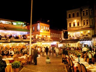 The Kumkapı  - Ağlama Değmez Hayat