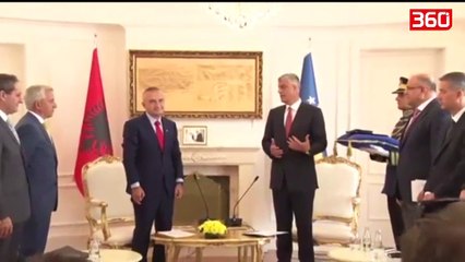 Presidenti Meta nderohet në Kosovë me Dekoratën “Urdhri i Pavarësisë” (360video)
