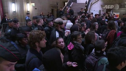 Délibéré/voiture de police brûlée: réactions des avocats