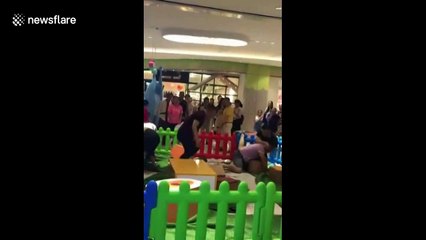 Parents get into vicious brawl in mall playground in China