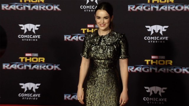 Elizabeth Henstridge Thor: Ragnarok World Premiere Red Carpet