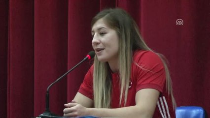 Yasemin Adar: "Futbolun Ayakla Değil Yürekle Oynandığını Gösterdiler"