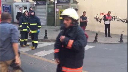 Gülhane'de Otelin Çatısında Yangın...