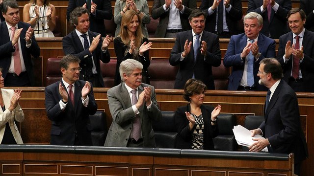 Rajoy rejects dialogue with Catalan government, opens door to constitutional reform