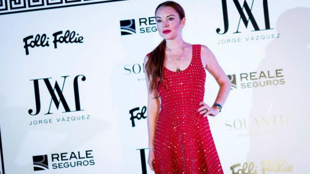 Lindsay Lohan Comes to Harvey Weinstein's Defense, Says "Everyone Needs to Stop" | THR News