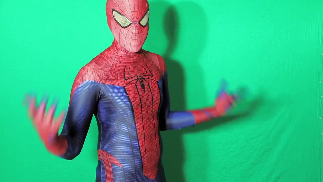 The Amazing Spiderman Suit Review