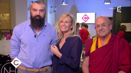 Le trio Sébastien Chabal / Matthieu Ricard / Estelle Lefébure - C à Vous - 11/10/2017