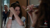 Grey's Anatomy - 14x04 - Sneak Peek - extrait de 'Ain't That a Kick in the Head' (VO)