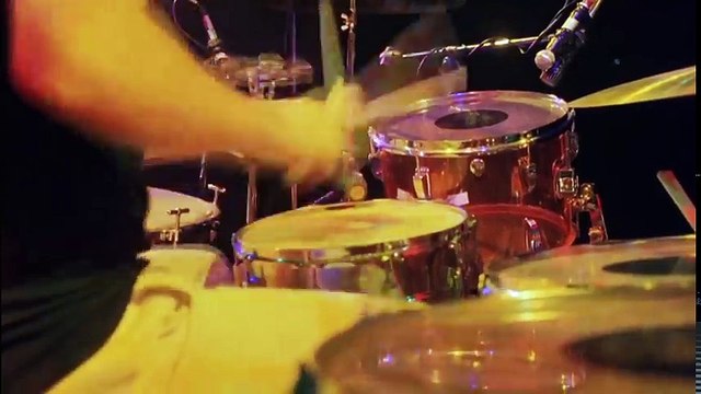 What Makes John Bonham Such a Good Drummer?