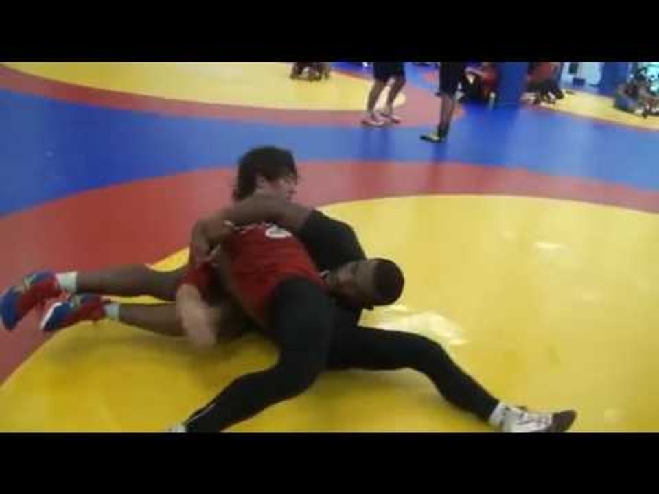 Jordan Burroughs Working With Daton Fix