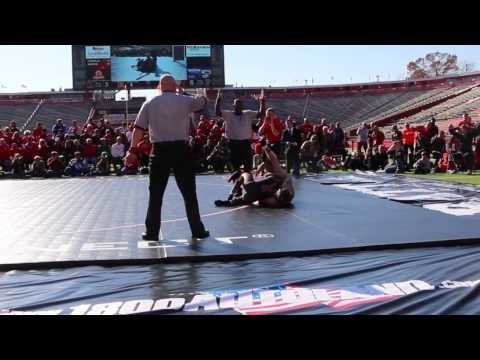 Rutgers wrestler Ken Theobold vs Princeton's Jordan Laster at 149 pounds