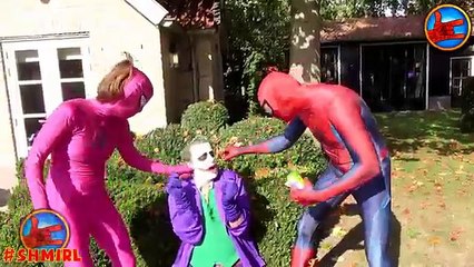 Spiderman BIG BUTT Pink Spidergirl! Frozen Elsa Real Life Superhero Movie Amazing Superheroes Mixup