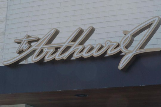 Want a Hearty Steak Dinner By the Beach? Here's Where You Should Go