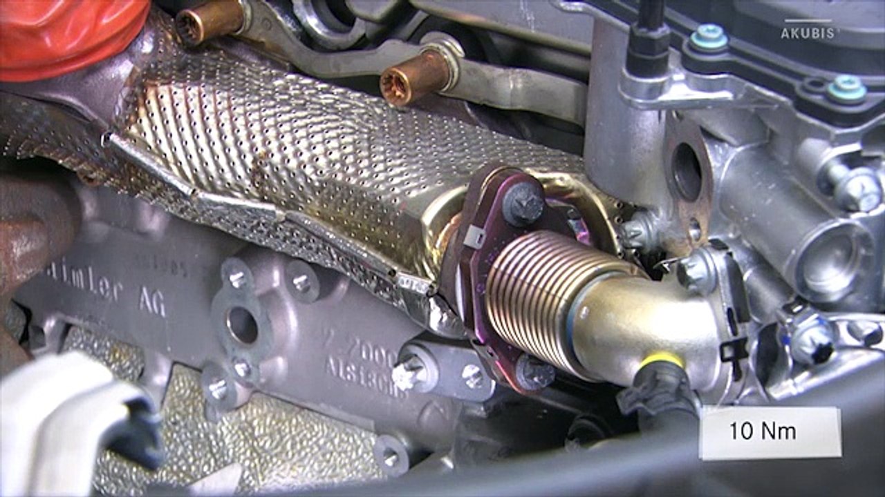 Déposer, poser le collecteur d'échappement type 222 Moteur 656