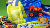 Blaze and the Monster Machines Toys Light Rider Darington Zeg Stripes Light & Launch Hyper Loop Set