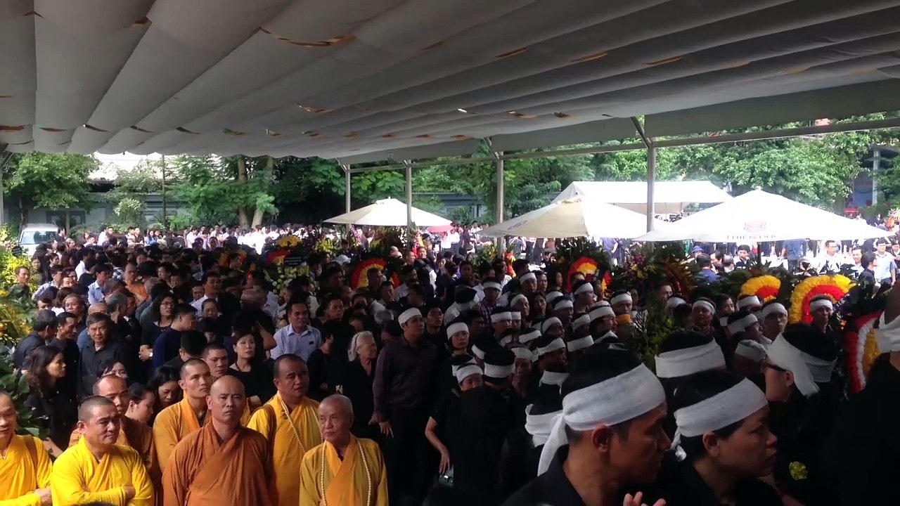 Lễ tang thầy Văn Như Cương