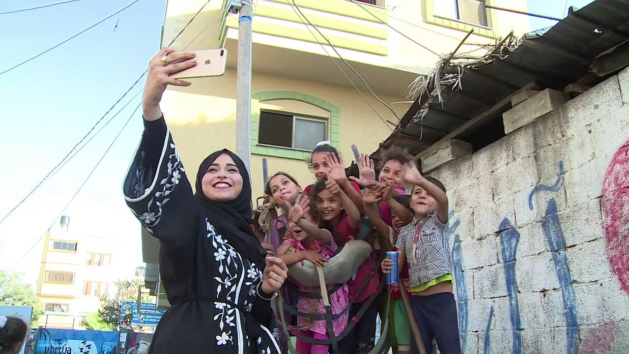 Des vedettes locales d'Instagram montrent l'autre visage de Gaza
