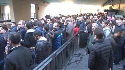 Metrobüs Yolundaki Kaza Diğer Duraklarda Yoğlunluğa Neden Oldu