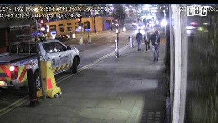 Police Hunt Man Who Brutally Beat Man For No Reason