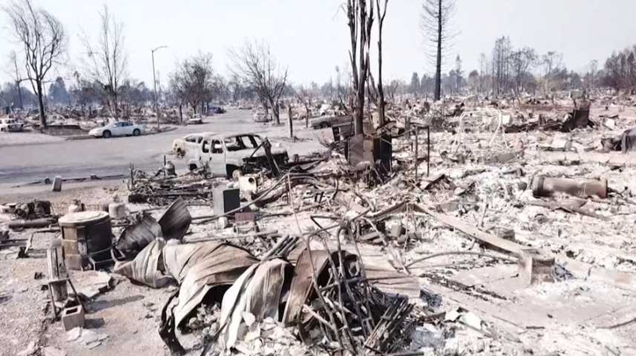 Les images impressionnantes des ravages des incendies en Californie