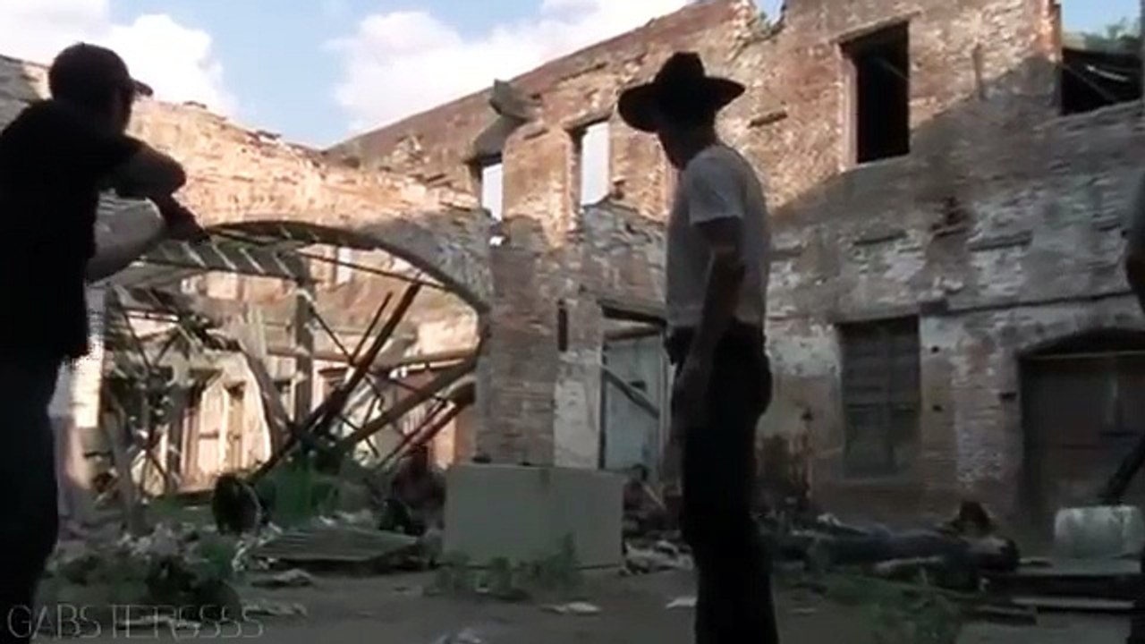 The Walking Dead Season 2 DELETED SCENES What Lies Ahead