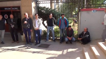 Aliağa'daki Patlamada Hayatını Kaybedenlerin Cenazeleri Alındı