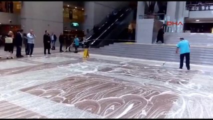 Adalet Nöbeti Temizliğe Denk Gelince...