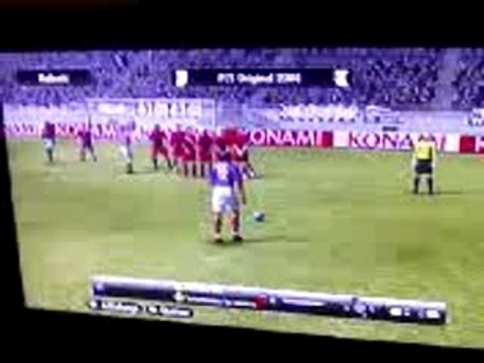 Coup franc 26m dans pes 2008