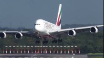 AIRBUS A380 HARD CROSSWIND LANDING