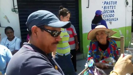 Ojo con la gran estafa: un dineral por una televisión... de madera