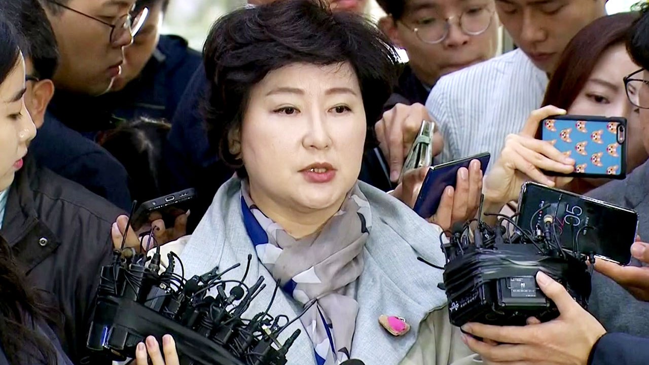 故김광석 부인 서해순 경찰 출석...진실공방 마침표 찍을까 / YTN