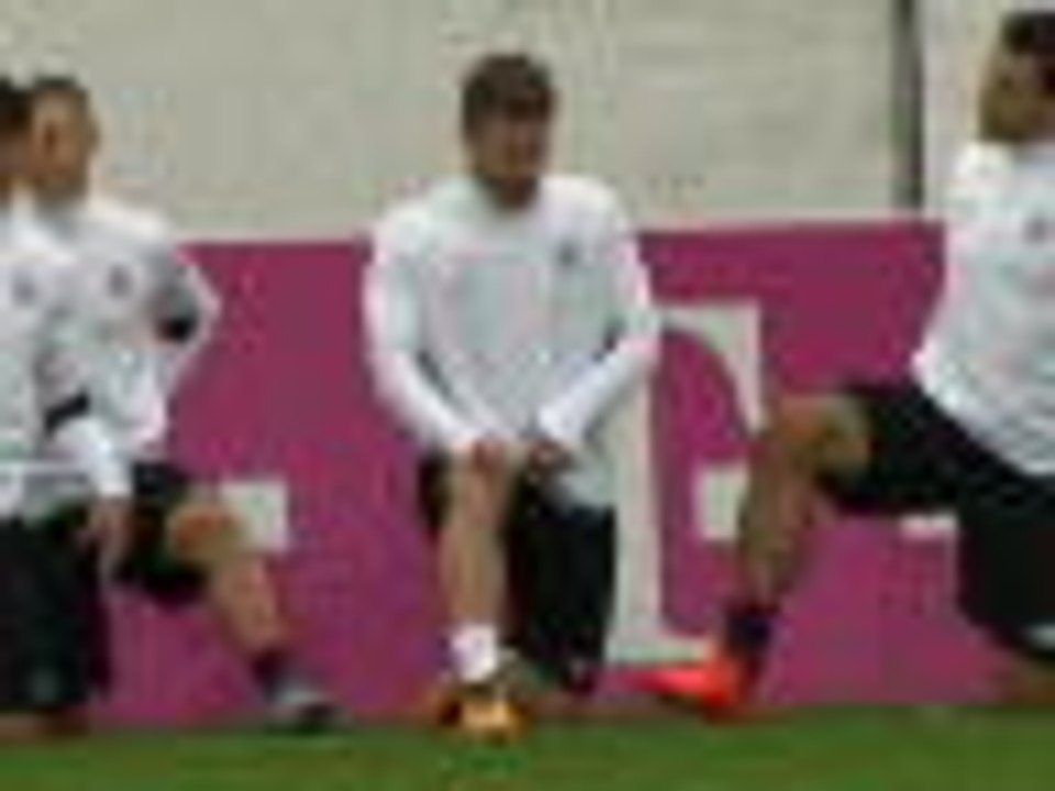 Wenger frustrated as Arsenal lose Mustafi for six weeks