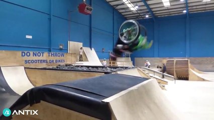Backflip en chaise roulante à 13 ans seulement !