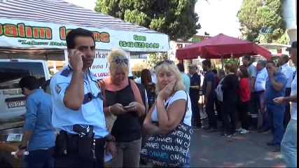 Vicdansız Hırsızlar Lokma Kuyruğunda Turistleri Soydu