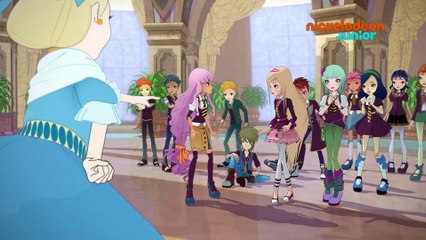 Regal Academy, l'Académie Royale | Jambes en rythme | NICKELODEON JUNIOR